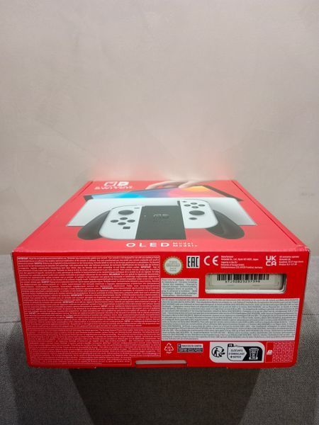 Портативна ігрова консоль Nintendo Switch OLED with White Joy-Con oledwhite фото