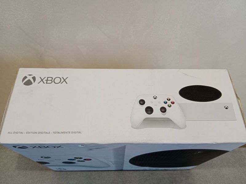 Ігрова приставка Microsoft Xbox Series S 512 GB seriess фото